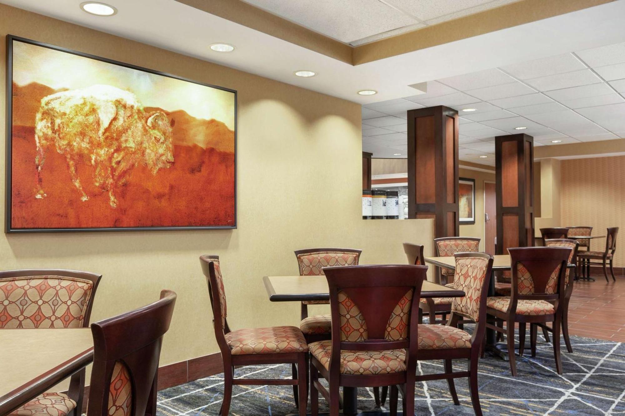 Hampton By Hilton Oklahoma City I-40 East- Tinker Afb Midwest City Exterior photo