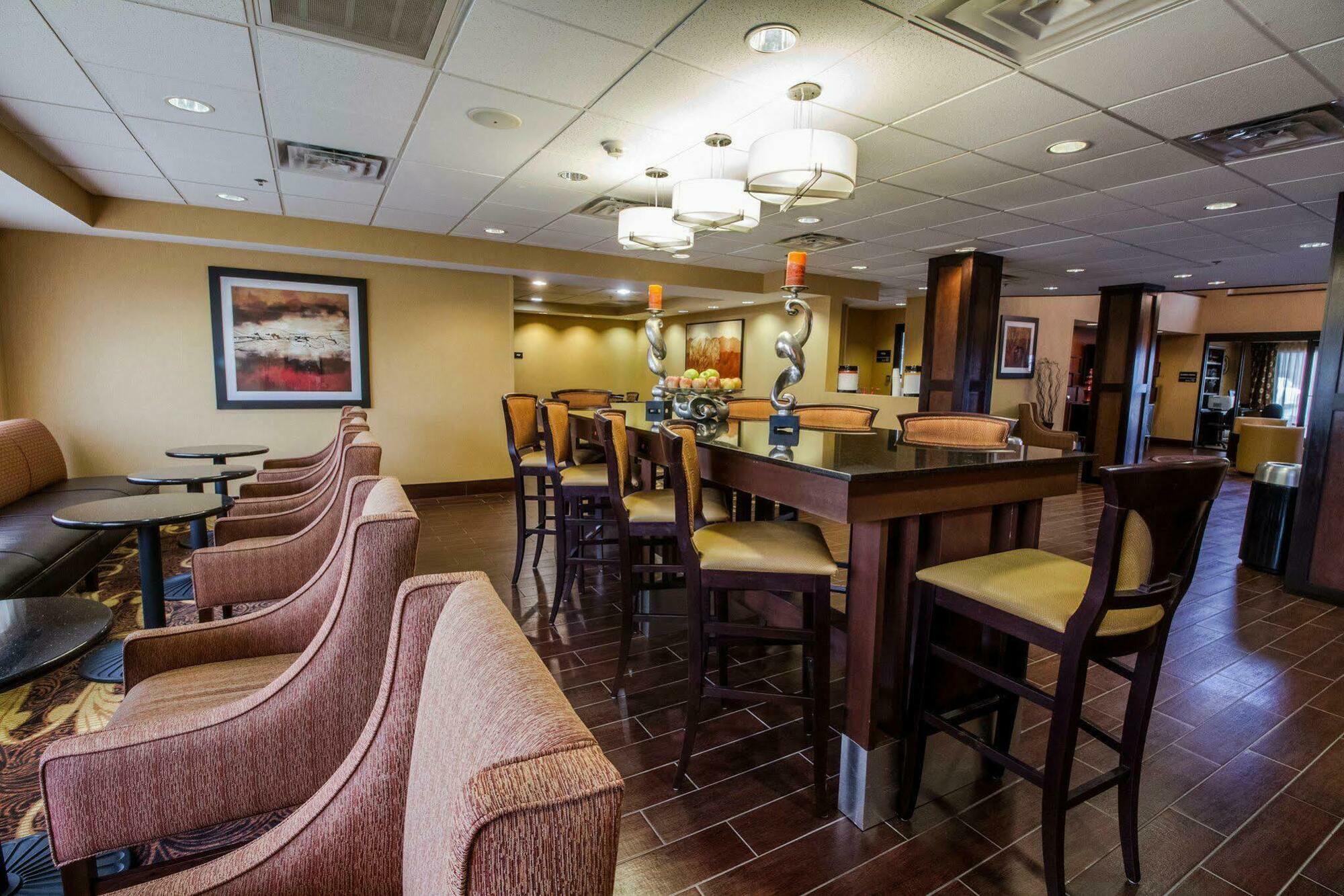 Hampton By Hilton Oklahoma City I-40 East- Tinker Afb Midwest City Exterior photo